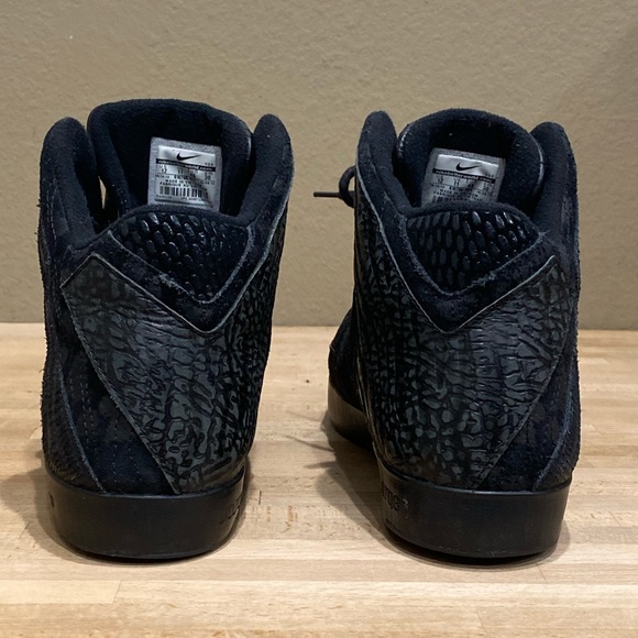 Nike Air Lebron XI NSW Lifestyle Black Size 12 616766-003 Animal Pattern - Picture 9 of 14